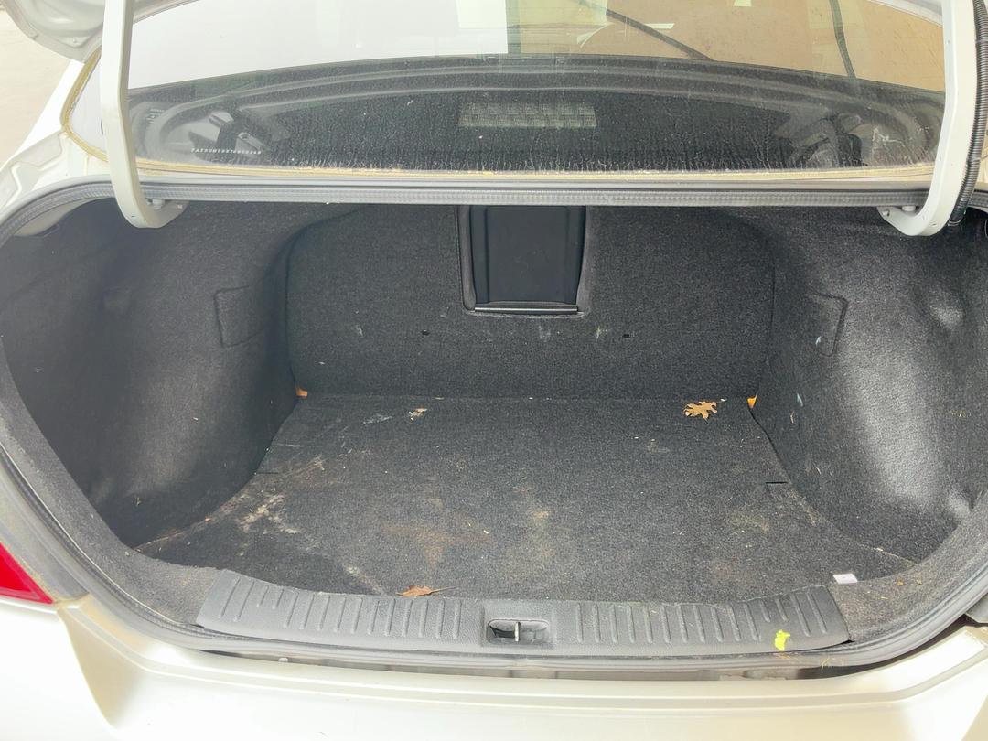Photo '6' of Nissan Tiida Latio