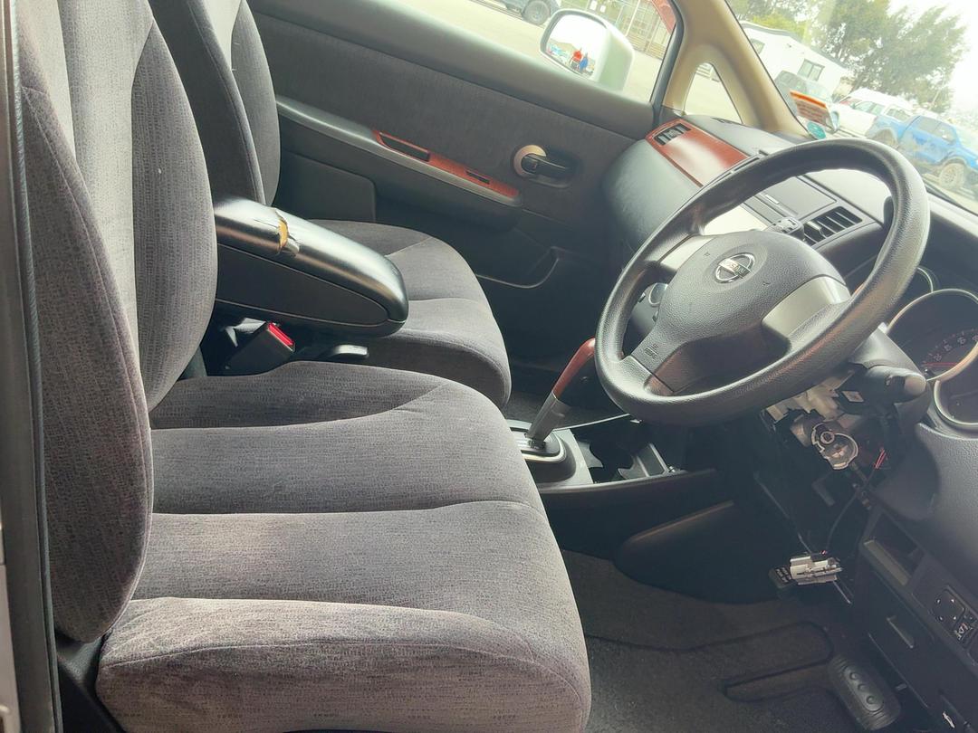 Photo '8' of Nissan Tiida Latio
