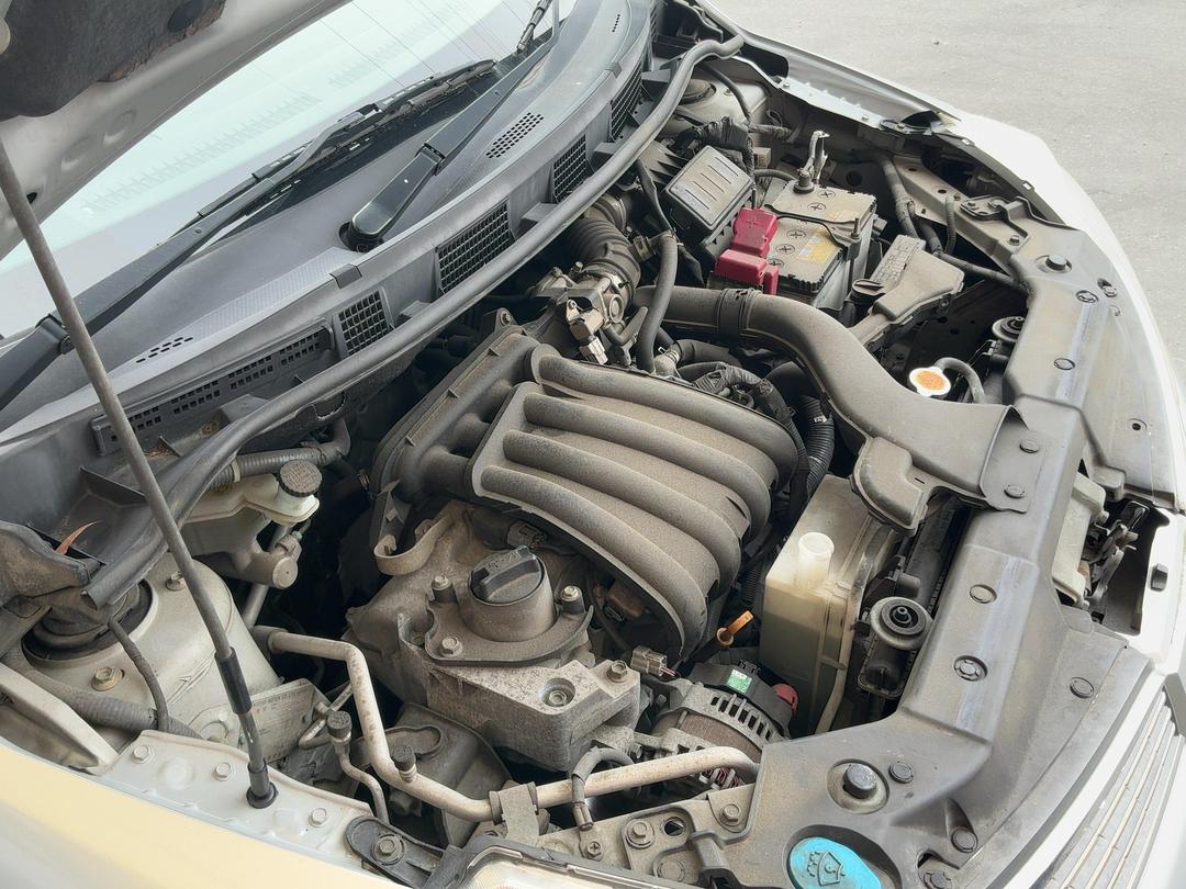 Photo '13' of Nissan Tiida Latio
