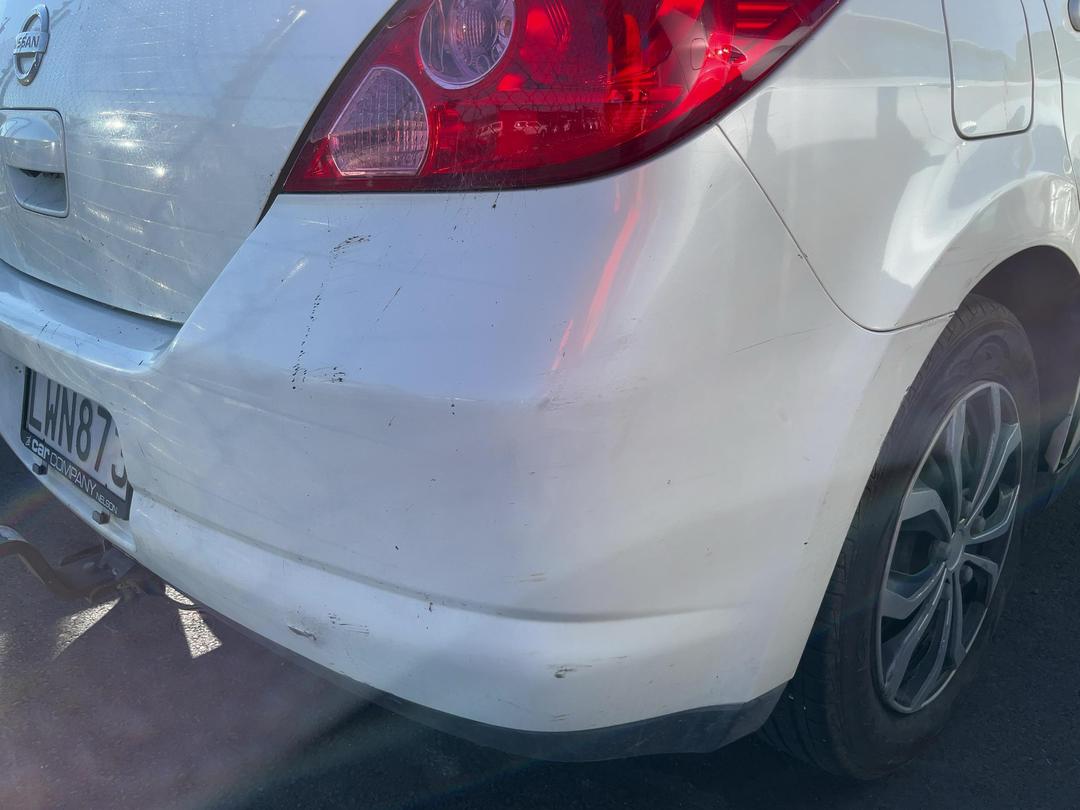 Photo '22' of Nissan Tiida