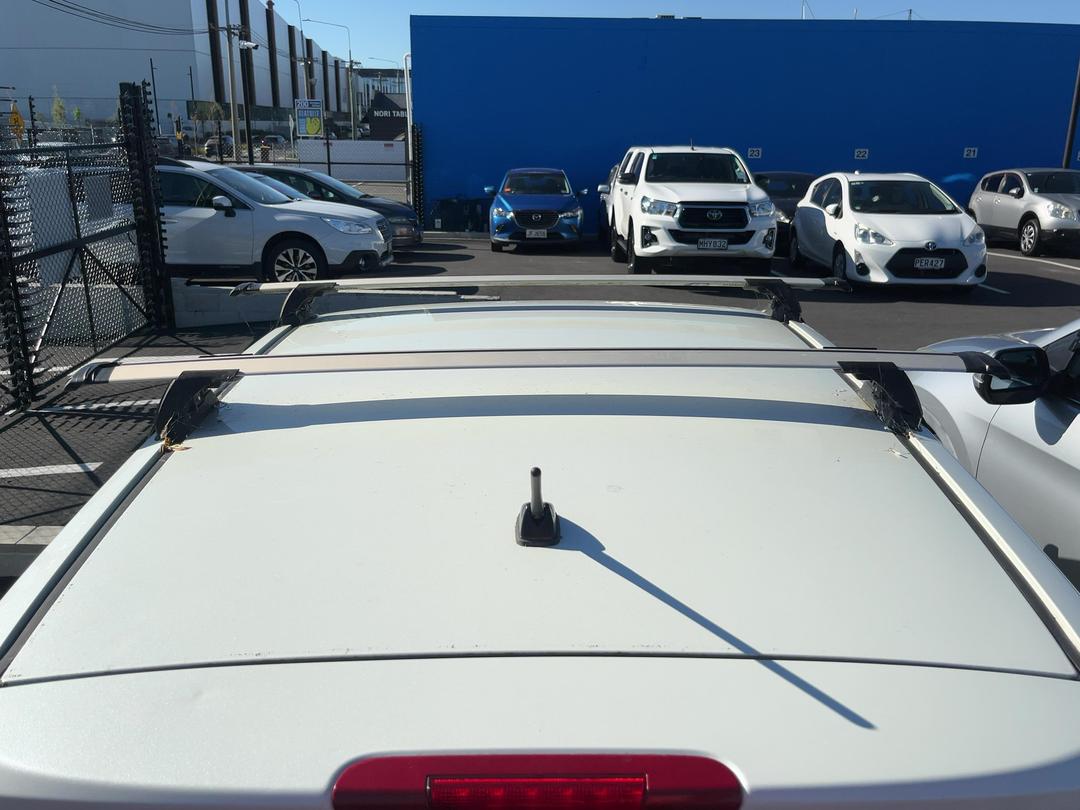 Photo '29' of Nissan Tiida