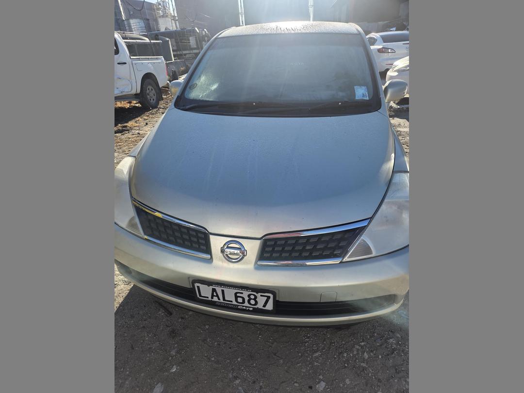 Photo '2' of Nissan Tiida Photo '2' of Nissan Tiida
