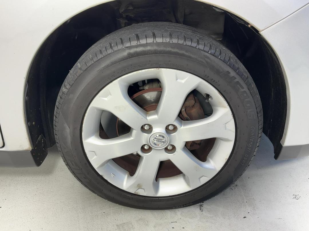 Photo '9' of Nissan Wingroad