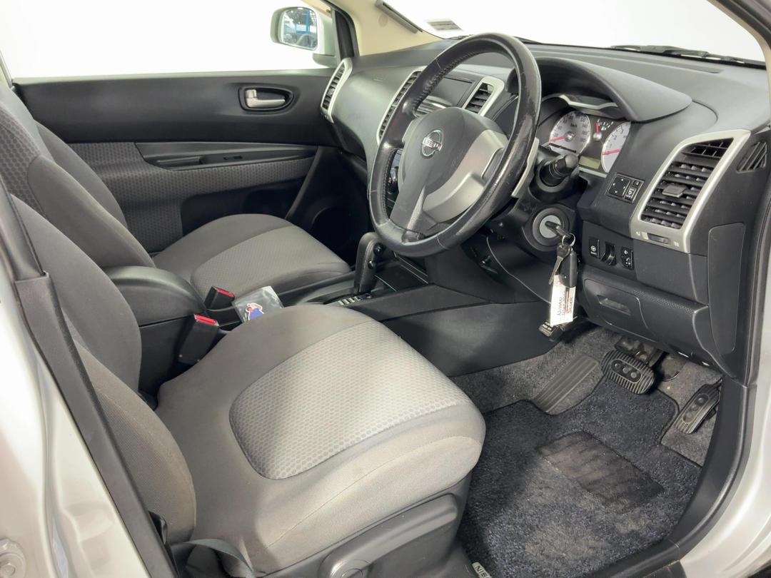 Photo '16' of Nissan Wingroad
