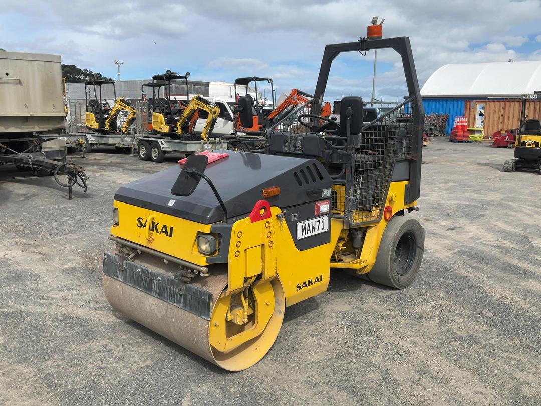 Photo '9' of Sakai TW352 Roller