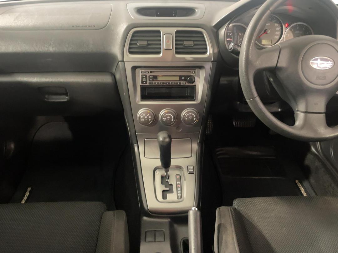 Photo '18' of Subaru Impreza