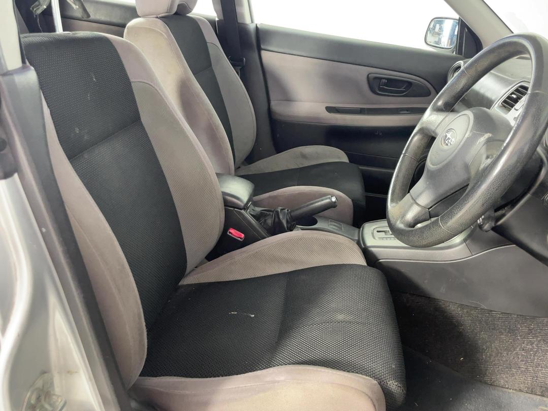 Photo '14' of Subaru Impreza I