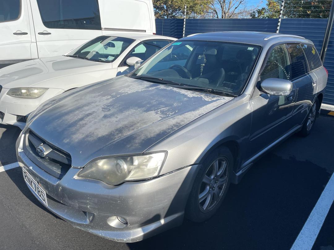 Photo '4' of Subaru Legacy