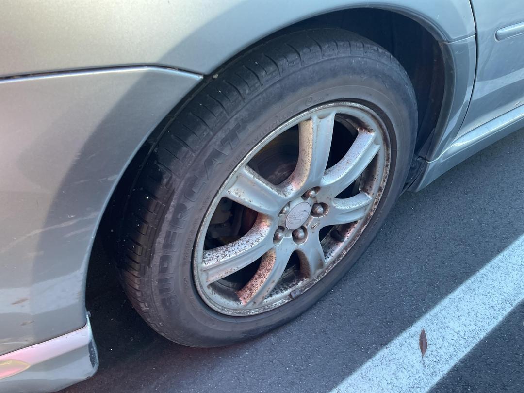 Photo '8' of Subaru Legacy