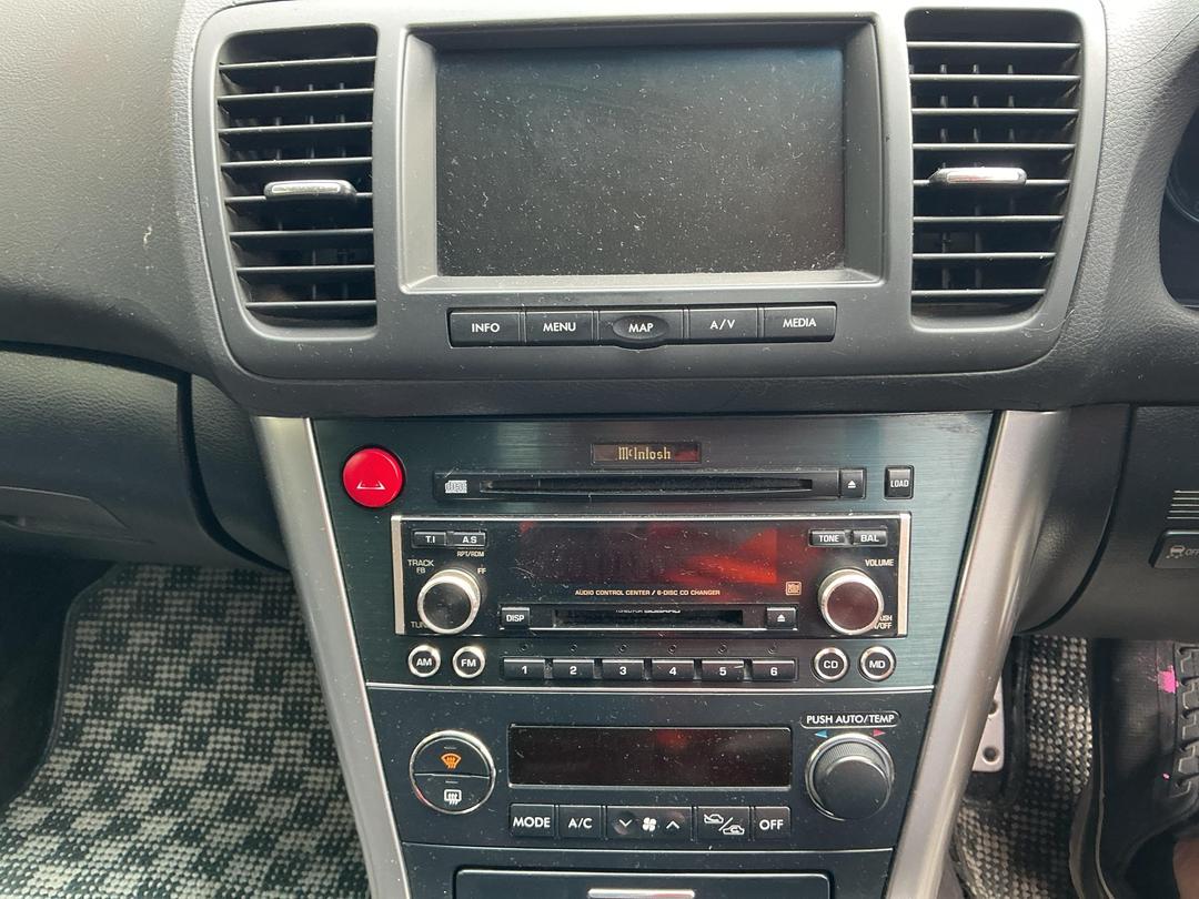 Photo '15' of Subaru Legacy