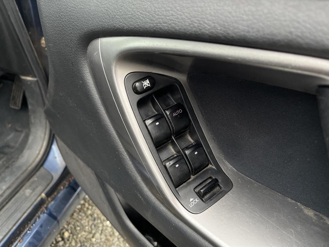 Photo '26' of Subaru Legacy I