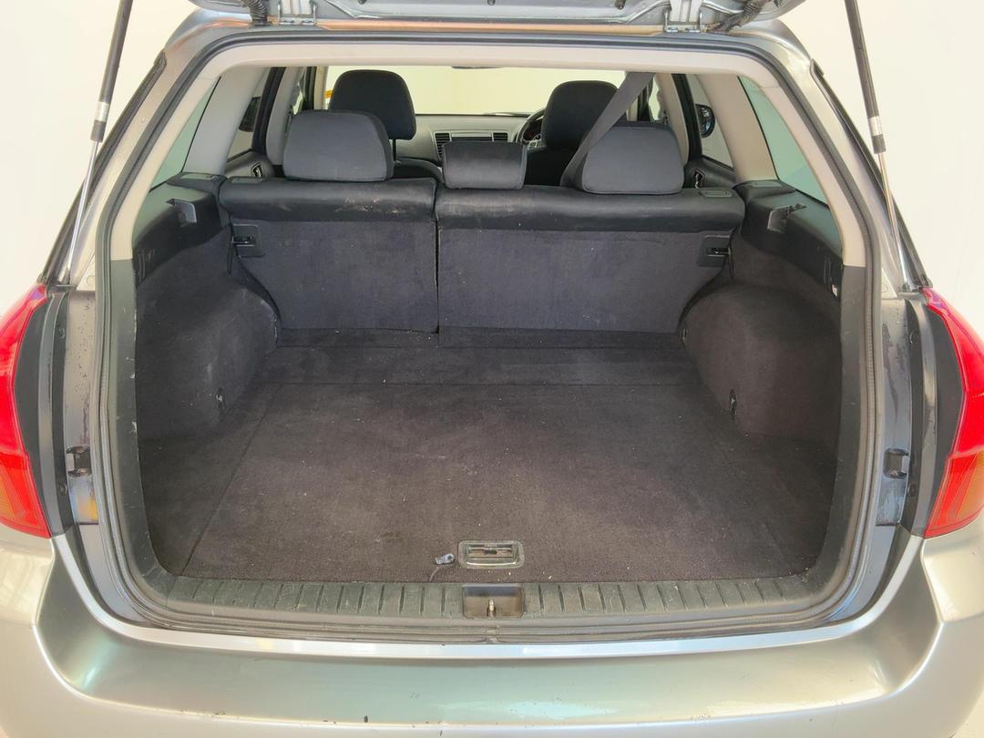 Photo '14' of Subaru Legacy