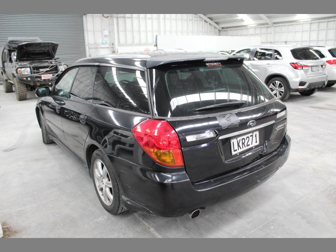 Photo '4' of Subaru Legacy Photo '4' of Subaru Legacy