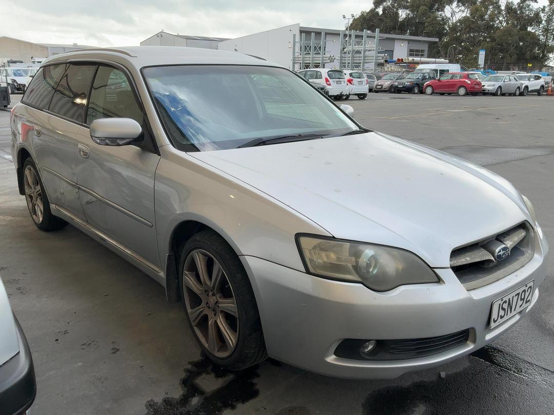 Photo '2' of Subaru Legacy