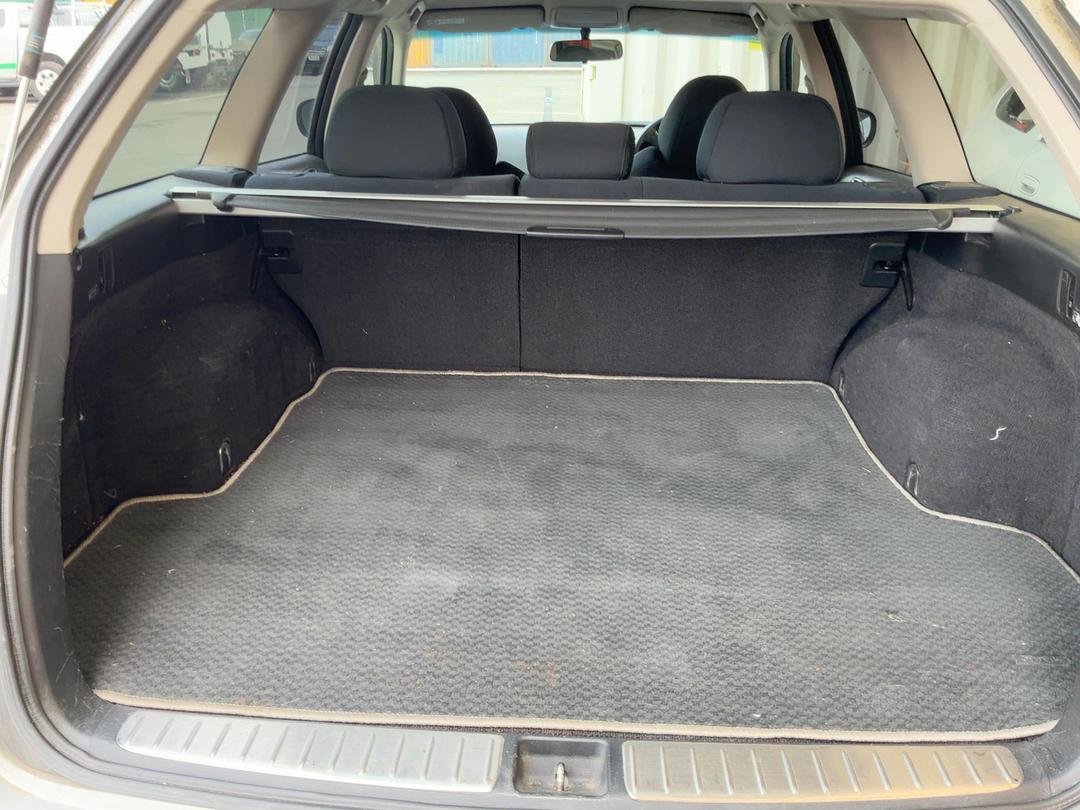 Photo '7' of Subaru Legacy