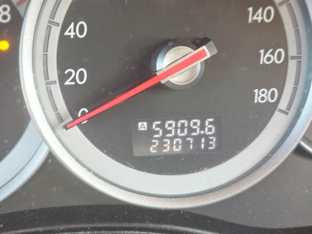 Photo '9' of Subaru Legacy
