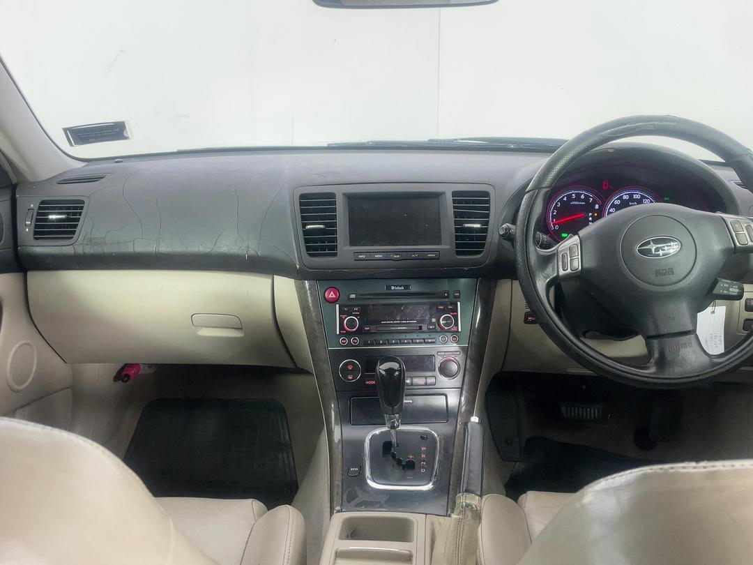 Photo '19' of Subaru Legacy Photo '19' of Subaru Legacy
