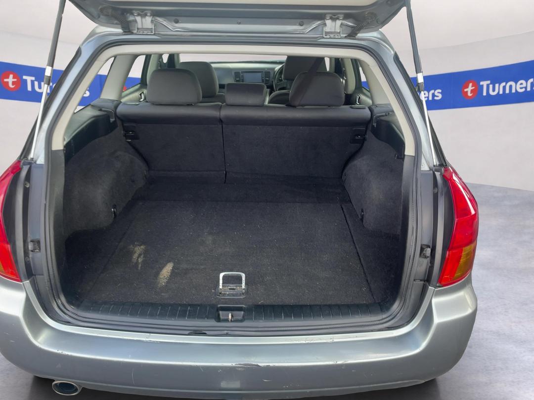 Photo '14' of Subaru Legacy