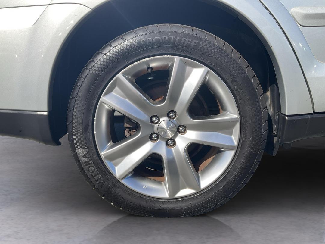 Photo '12' of Subaru Outback