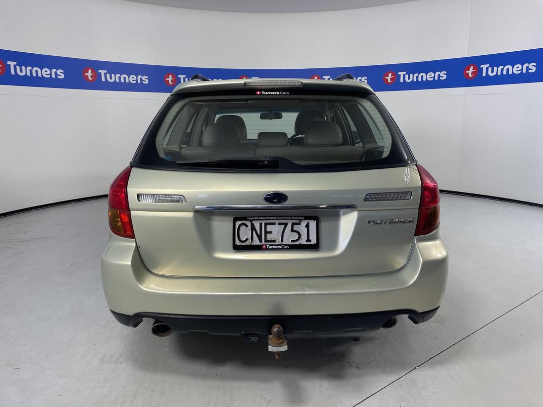 Photo '6' of Subaru Outback