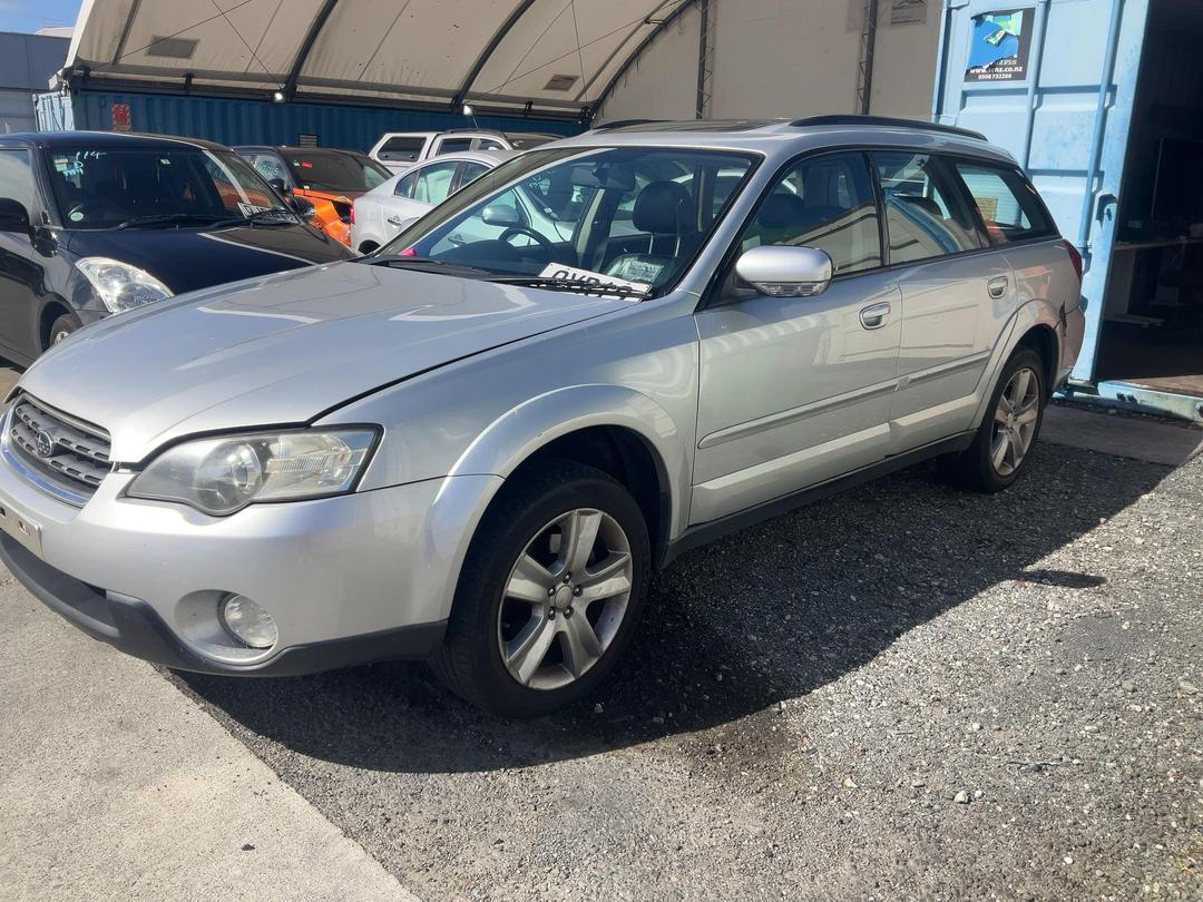 Photo '2' of Subaru Outback R LTD