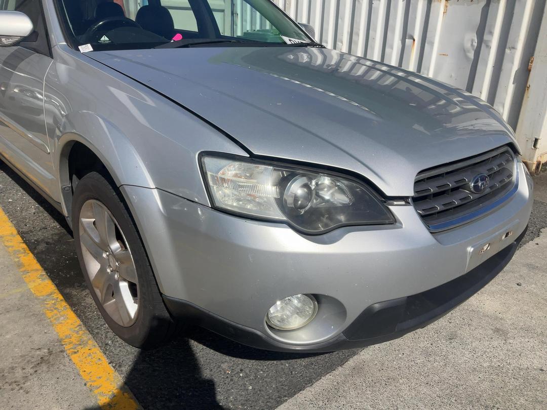 Photo '8' of Subaru Outback R LTD