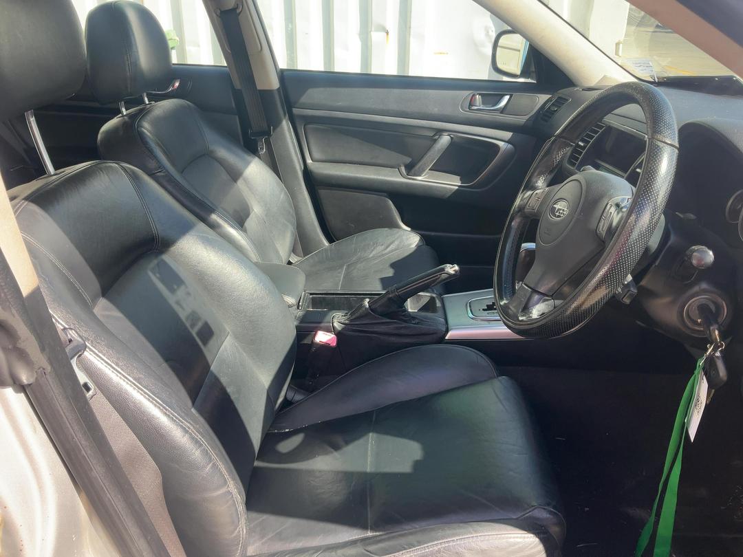 Photo '22' of Subaru Outback R LTD