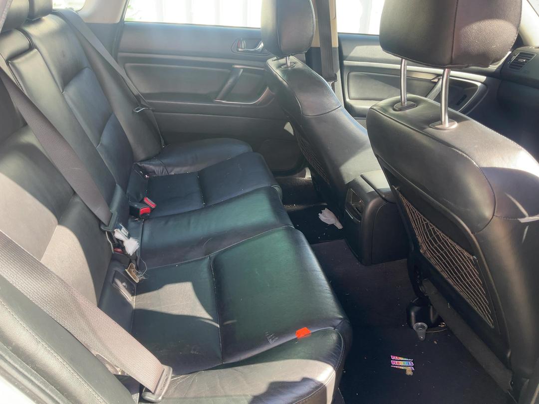 Photo '24' of Subaru Outback R LTD