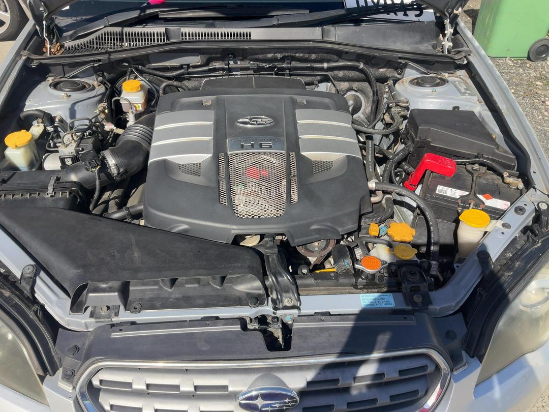 Photo '26' of Subaru Outback R LTD