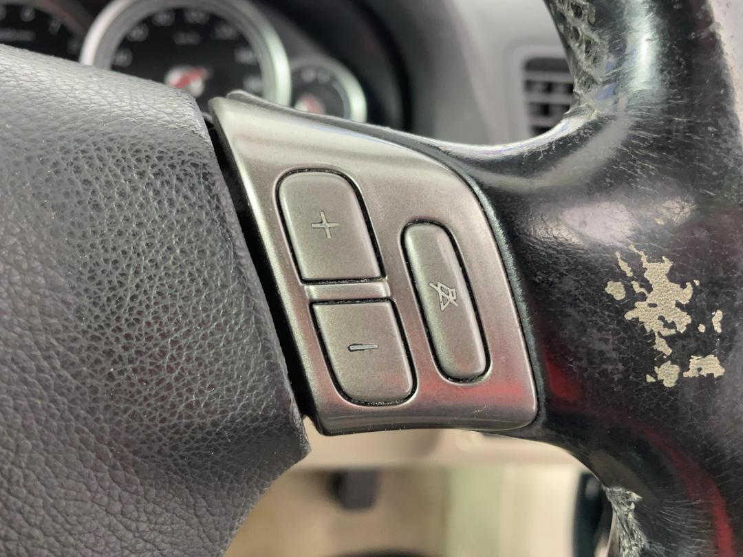 Photo '23' of Subaru Outback