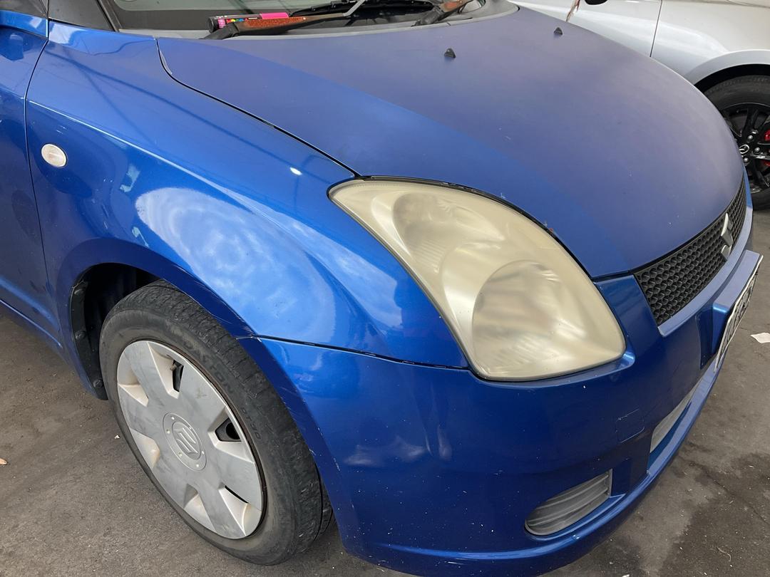 Photo '8' of Suzuki Swift