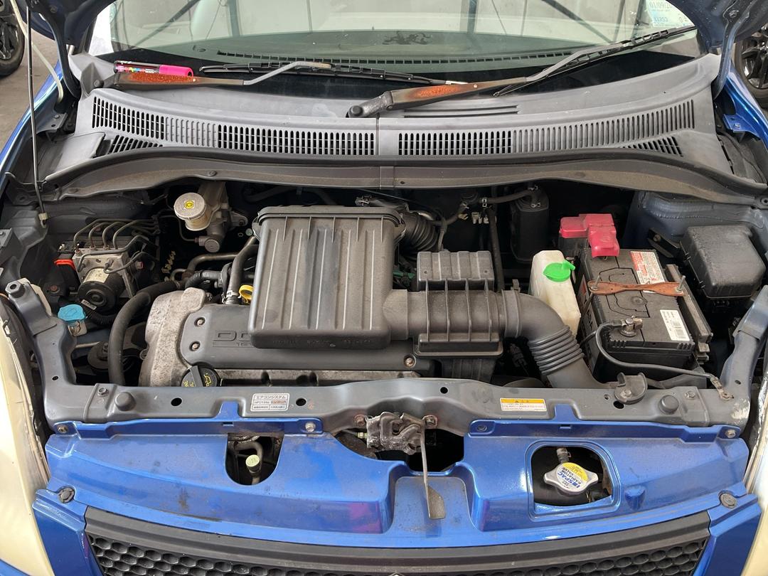 Photo '23' of Suzuki Swift