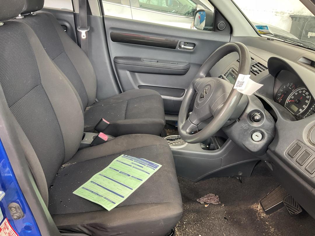 Photo '26' of Suzuki Swift