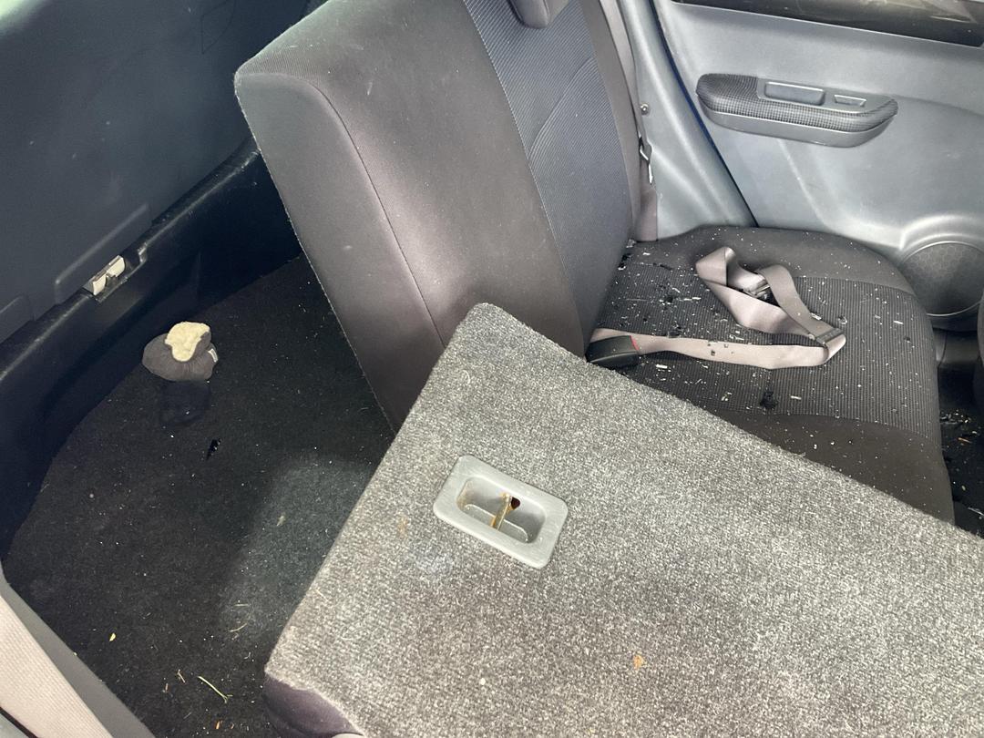 Photo '28' of Suzuki Swift