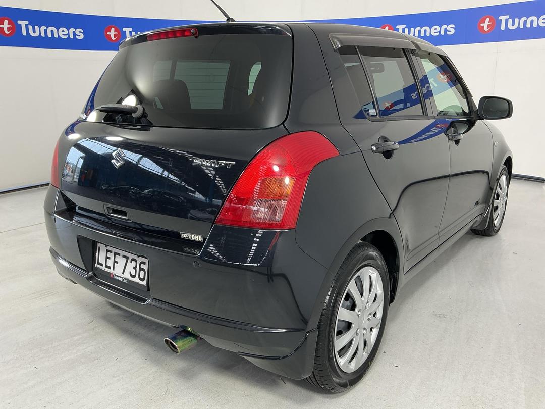 Photo '7' of Suzuki Swift