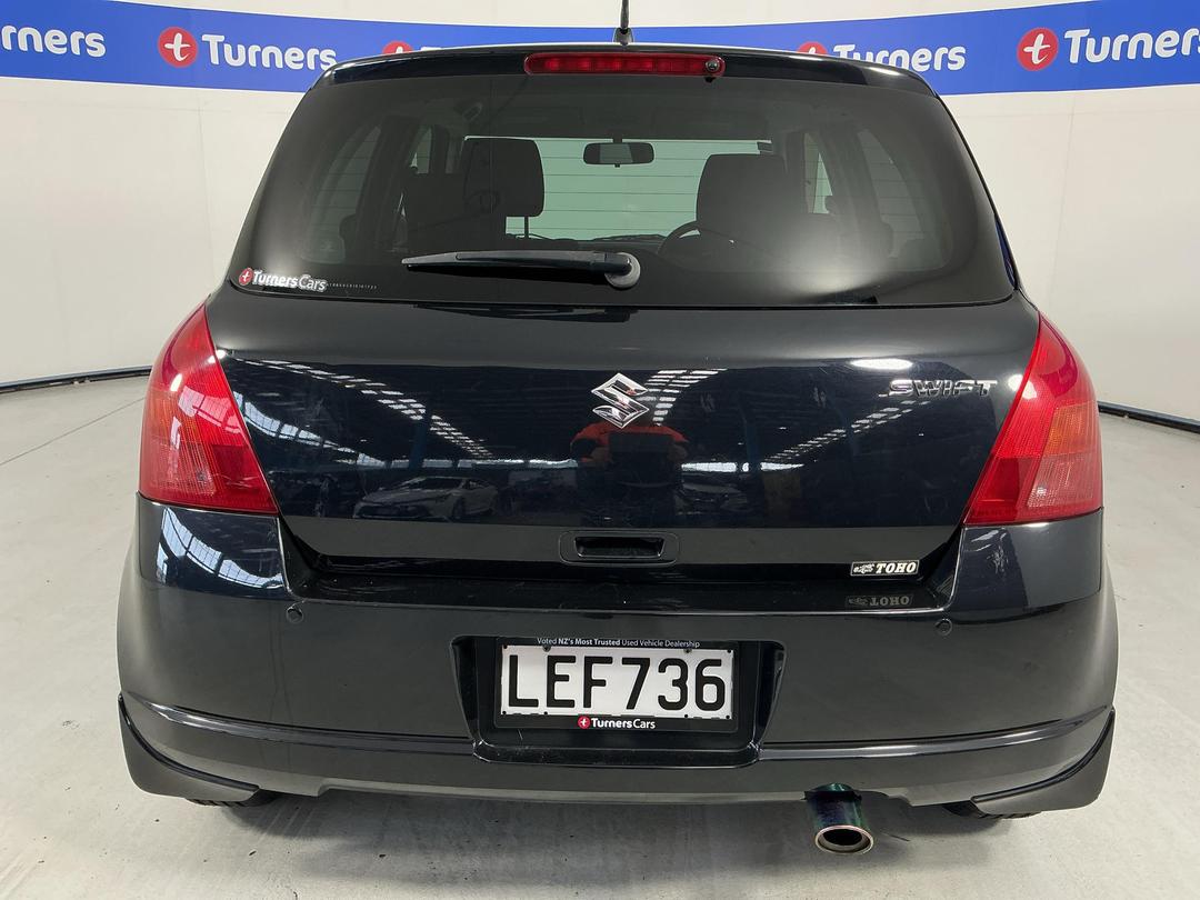 Photo '6' of Suzuki Swift