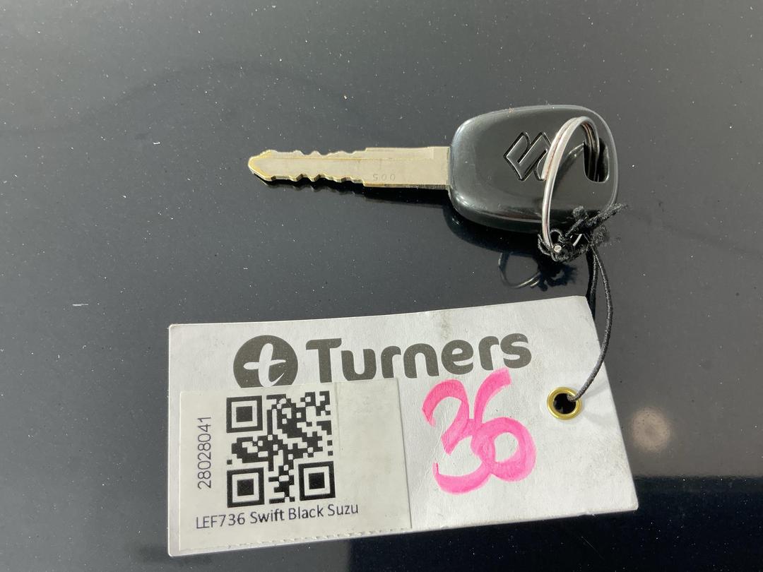 Photo '22' of Suzuki Swift