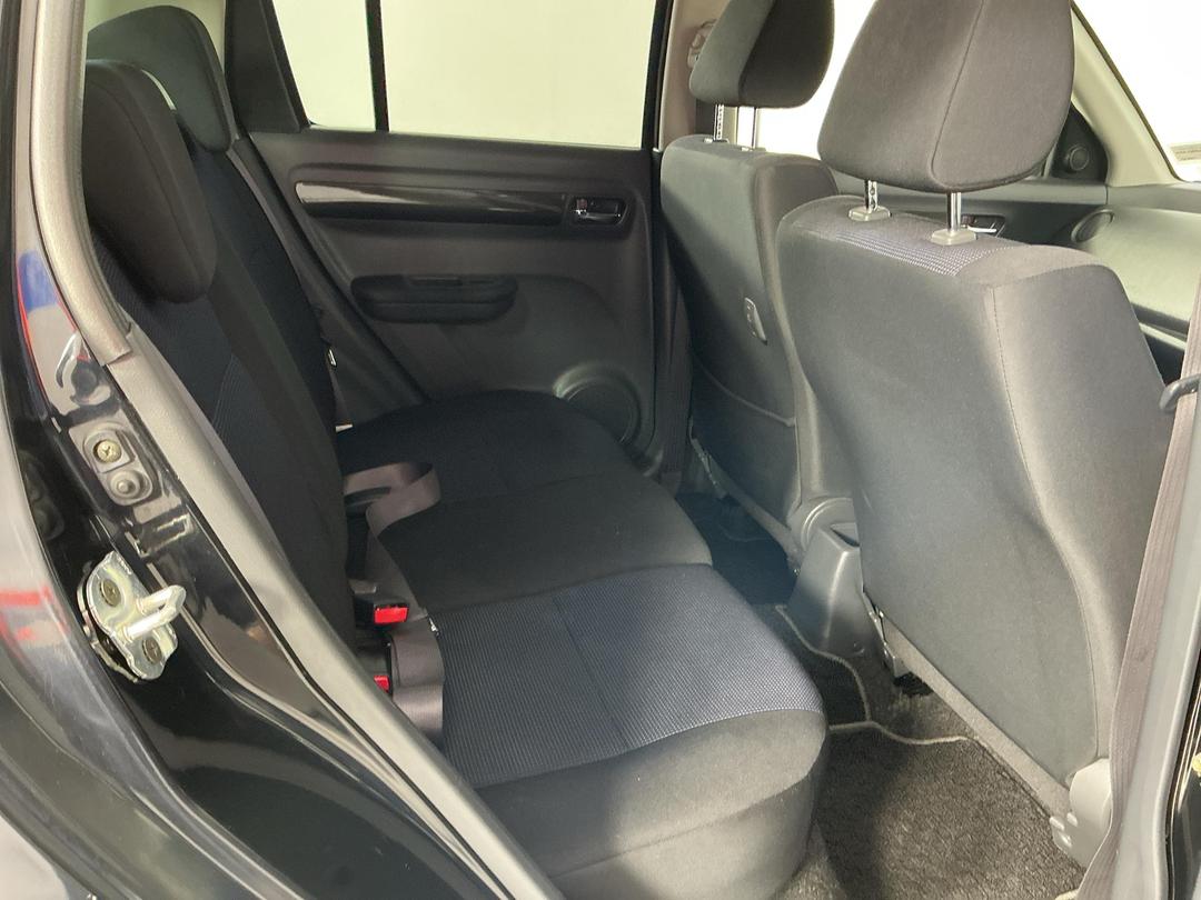 Photo '20' of Suzuki Swift