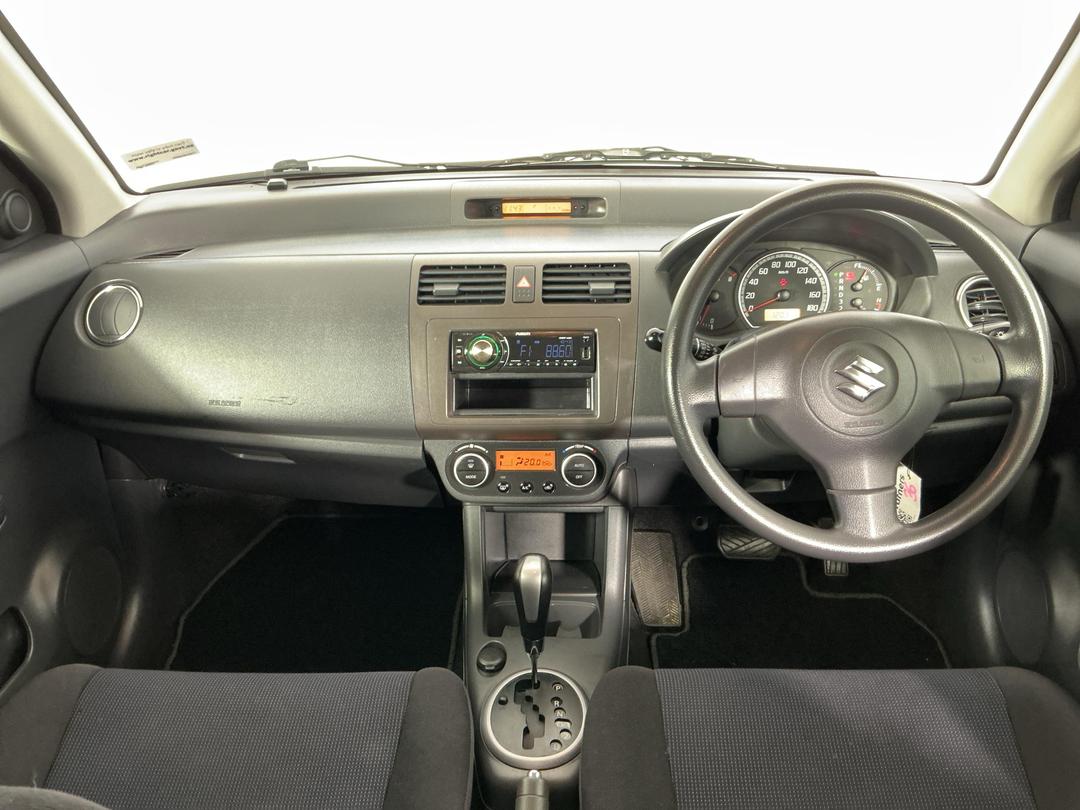 Photo '17' of Suzuki Swift