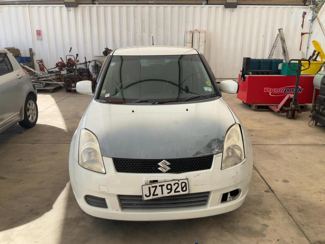 Photo '2' of Suzuki Swift