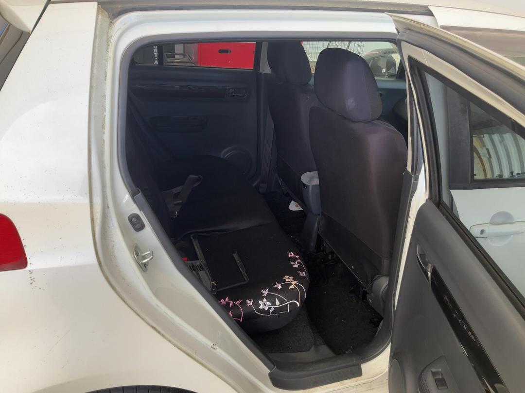 Photo '8' of Suzuki Swift