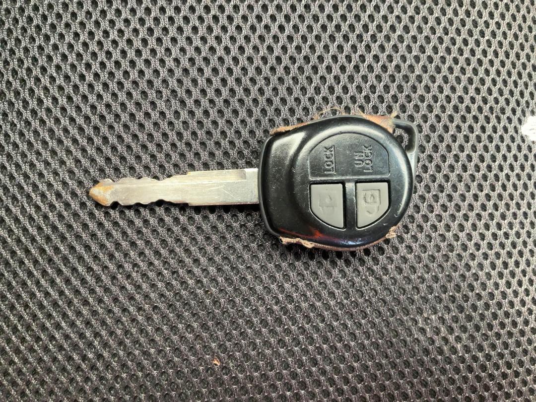 Photo '13' of Suzuki Swift