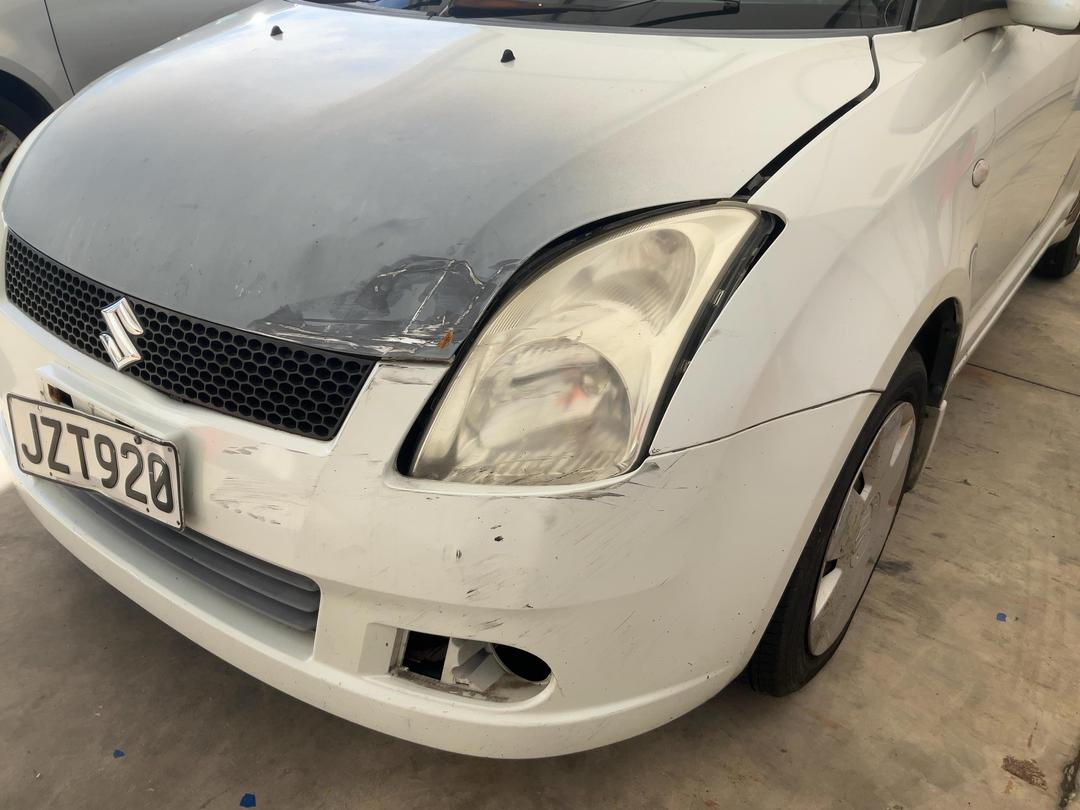 Photo '17' of Suzuki Swift