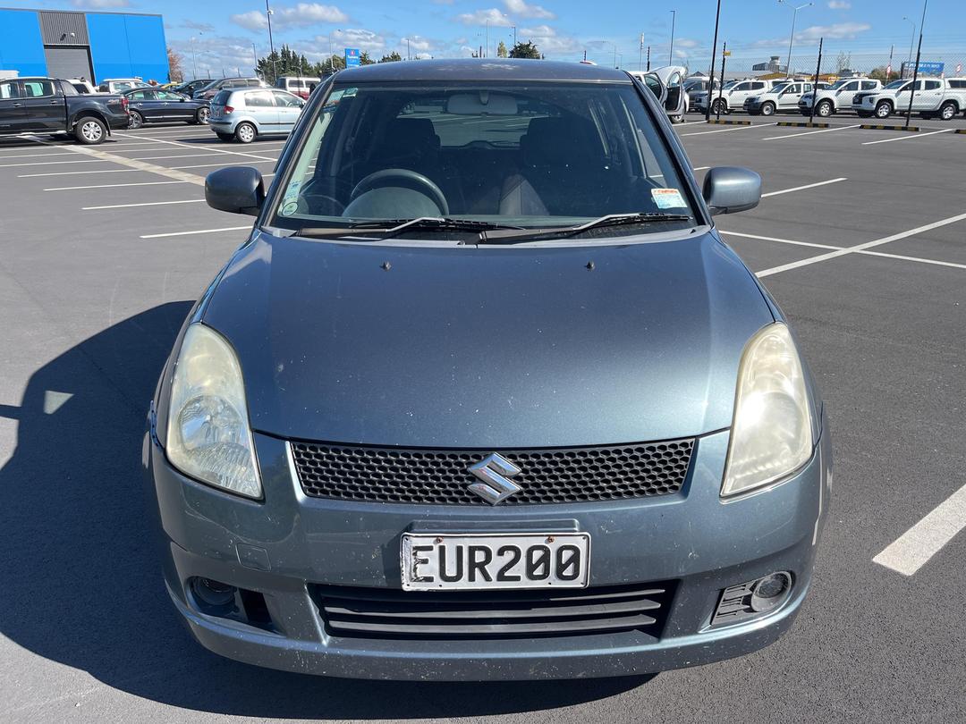 Photo '3' of Suzuki Swift