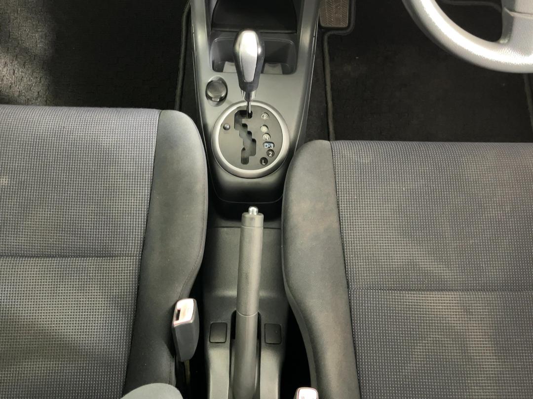 Photo '23' of Suzuki Swift