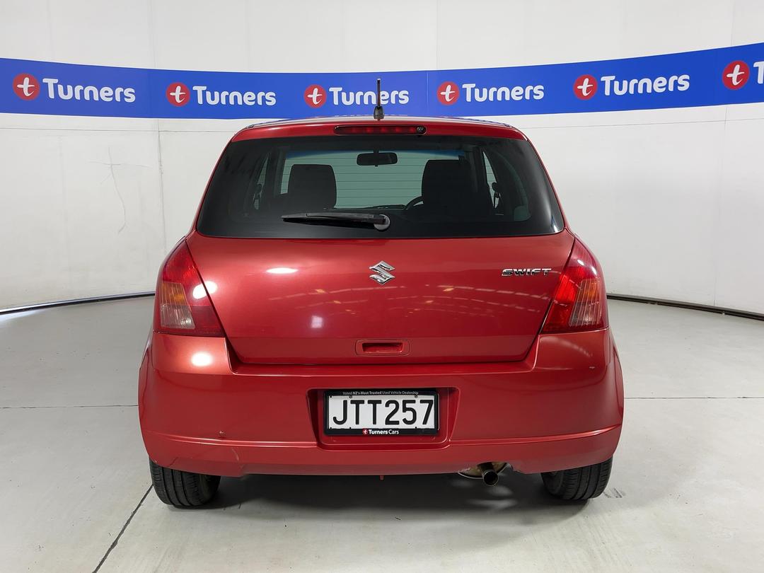 Photo '6' of Suzuki Swift