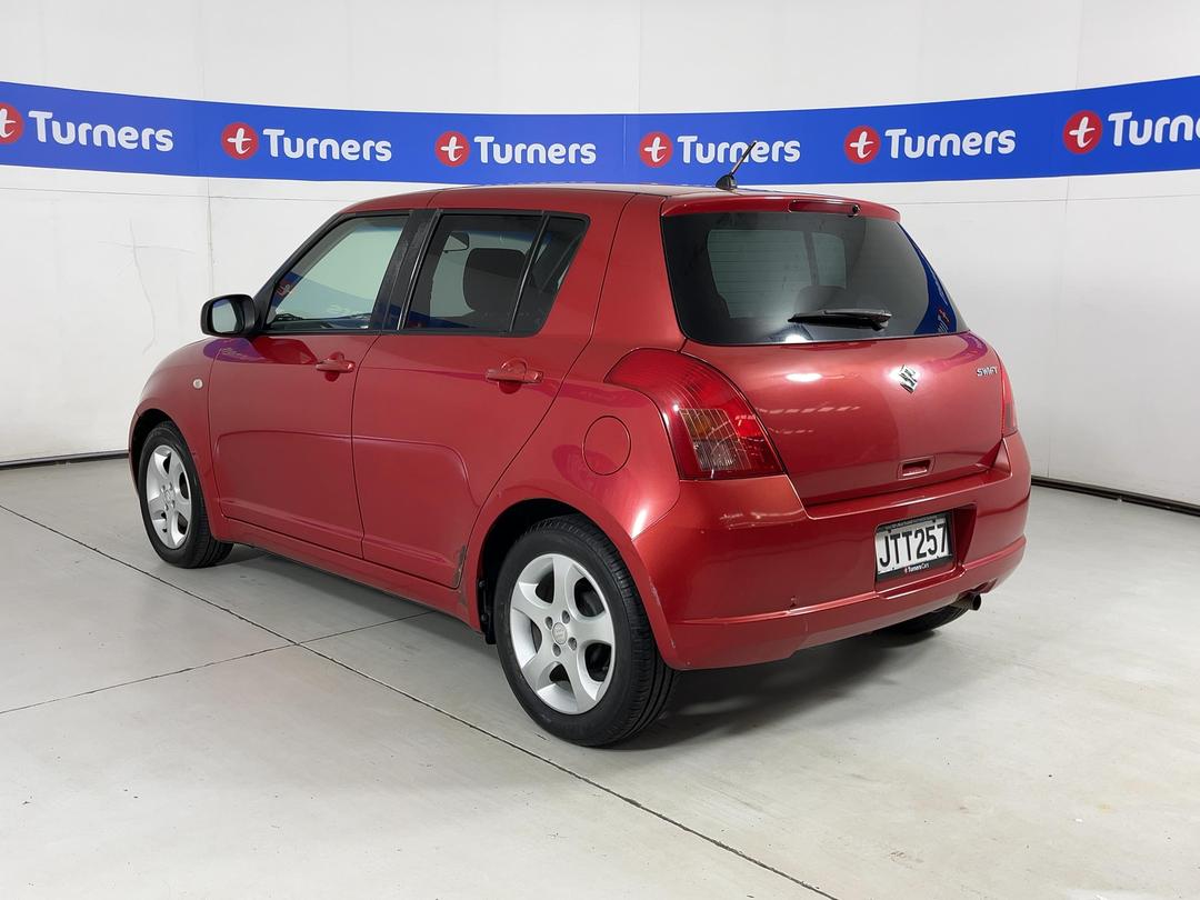 Photo '5' of Suzuki Swift