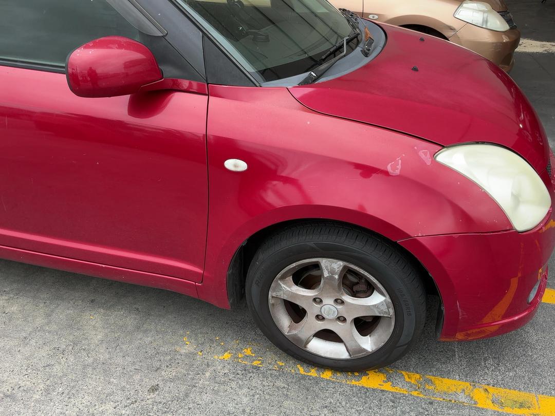 Photo '3' of Suzuki Swift Photo '3' of Suzuki Swift