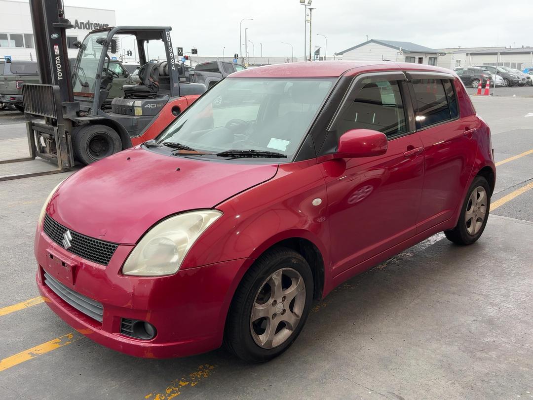 Photo '7' of Suzuki Swift Photo '7' of Suzuki Swift