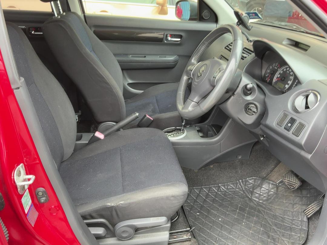 Photo '22' of Suzuki Swift Photo '22' of Suzuki Swift